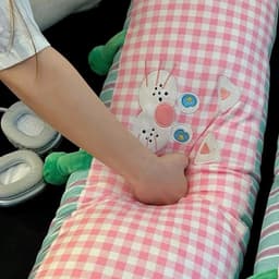 Gối Ôm Dài Hình Thú Dễ Thương Kẻ Caro Mềm Mịn, Dễ Thương Siêu Cute, Gối Ôm Ngủ Cho Bé, Người Lớn, Trang Trí Phòng Ngủ 2