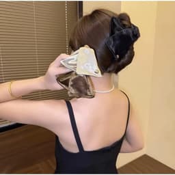 Kẹp Tóc Tam Giác Satin Cao Cấp Phong Cách Sang Trọng, Lịch Lãm 2