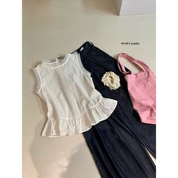 𝑨𝒏𝒏 𝑺𝒕𝒖𝒅𝒊𝒐  [SẴN]𝐖𝐆𝐖𝐄/ Áo Kiểu Nữ Sát Nách Cổ Tròn WG.WE 8837 Phối Viền Ren Dáng Suông Cài Cúc Sau Tiểu Thư 4