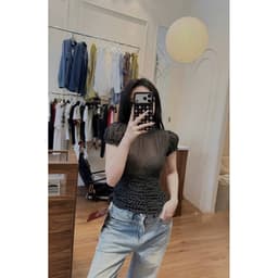 𝑨𝒏𝒏 𝑺𝒕𝒖𝒅𝒊𝒐  𝐖𝐆𝐖𝐄/ Áo Voan Chấm Bi Nữ Mỏng WG.WE 8825 Cổ Trụ Tay Bồng Ngắn Nhún Eo Khóa Sườn 9