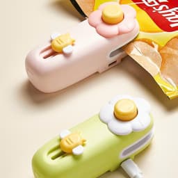 Máy hàn miệng túi mini cầm tay kèm dao nhỏ. Máy ép nhiệt niêm phong túi nilon, bảo quản thực phẩm tiện lợi - Majehome 6