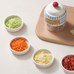 Máy xay tỏi ớt mini cầm tay đa năng. Dụng cụ băm nhuyễn nhanh gọn, dễ vệ sinh cho nhà bếp - Majehome 3