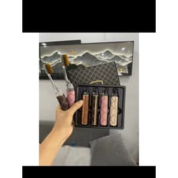 Bộ 4 Chiếc Bàn Chải "Hoàng Gia" Sang Chảnh Dành Cho Nam Và Nữ Gấp Gọn Tiện Lợi Thích Hợp Dễ Dùng Khi Đi Du Lịch.(001) 1