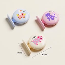 Dụng cụ nâng nắp bồn cầu kèm viên thơm khử mùi. Sản phẩm hỗ trợ nâng nắp bồn cầu tiện lợi - Majehome 8