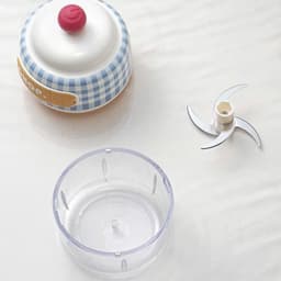 Máy xay tỏi ớt mini cầm tay đa năng. Dụng cụ băm nhuyễn nhanh gọn, dễ vệ sinh cho nhà bếp - Majehome 9