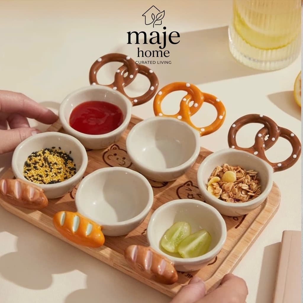 Bát nước chấm gốm sứ dễ thương. Chén chấm mini quay hình bánh mì đựng sốt gia vị, decor bàn ăn - Majehome