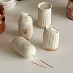 Lọ tăm cao cấp thiết kế sang trọng. Hộp đựng tăm vệ sinh decor đẹp - Majehome 2
