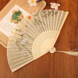 Quạt Xếp Cổ Trang Phong Cách Trung Hoa Nan Tre Vải Lụa - Thanh Lịch Sang Trọng Gấp Gọn Dễ Mang Theo 5
