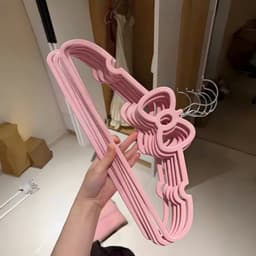 Combo Móc Treo Quần Áo Hình Nơ Kitty, Có Rãnh Chống Trượt, Mắc Váy 2 Dây Chất Nhựa PP Dẻo Dai 3