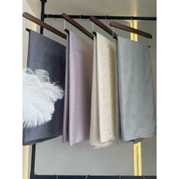 Ga gối 3 món lụa Markcross dệt hoa văn sang trọng,vải lụa mềm mát bóng nhẹ tăng độ sang trọng cho phòng ngủ 3