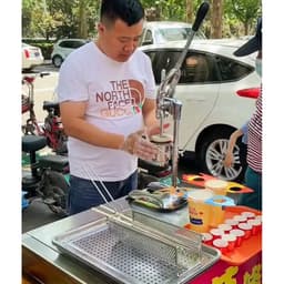 Dụng Cụ Ép Khoai Tây Chiên Sợi Dài 25-30cm - Tạo Khoai Tây Chiên Đều Đặn Giòn Ngon 7