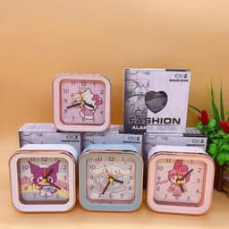 Đồng hồ báo thức để bàn hình chú ong siêu xinh 9