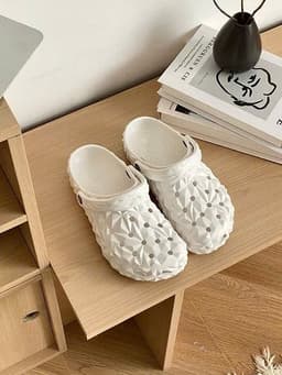 [Tặng Charm Random] [SETINA] Dép Sục Nữ EVA Sầu Riêng Giày Clog Nhẹ Êm Chân Chống Trơn Trượt Đi Chơi Dễ Phối EVS200 6