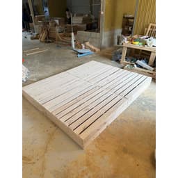 Giường Pallet Gỗ Mới Chân Cao 20cm  Mặt Nan Chà Mịn To - Pallet Gỗ Chống Mốc Không Mắt Đen 9