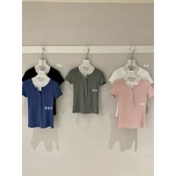 [SẴN] 𝑻𝒉𝒆𝑴𝒂𝒚 x 𝐖𝐆𝐖𝐄/ Áo Thun Cổ Trụ Tàu Nữ Ôm Body WG.WE 9209, Áo Thun Nữ Cộc Tay Cổ Tròn Trơn Cài Cúc Basic 2