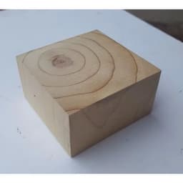 Miếng gỗ thông vuông trang trí, kê chân giường pallet 3
