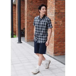 Áo sơ mi nam cộc tay kẻ caro GENVIET JEANS chất thô thoảng mát form suông túi hai bên 9191 5