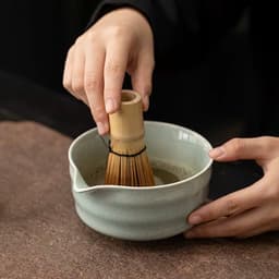 Chổi tre chasen pha Matcha Nhật Bản cao cấp có hộp đựng – Dụng cụ đánh matcha tạo bọt mịn nhiều sợi - Majehome 4