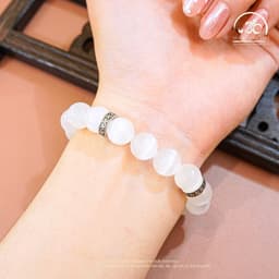 Ngọc Đan Tâm - Vòng Tay Selenite 10mm 3A Phối Charm Bạc Chữ Vạn - Mệnh Kim & Mệnh Thuỷ 6