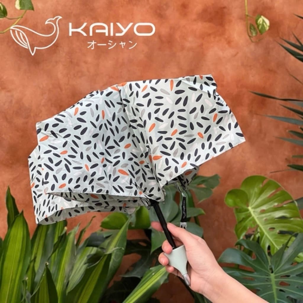 Ô gấp gọn siêu nhẹ có móc treo Kaiyo họa tiết lá colorful leaf