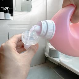 Nước xả vải kháng khuẩn hương hoa thiên nhiên Can 2,5L Kaneyo 3