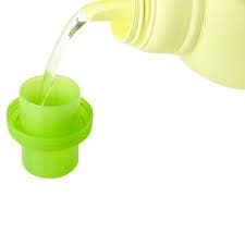 Chai tẩy quần áo màu KAO 1000ml 3