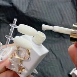 Sơn Gel Màu Trắng Sữa CR05 Chính Hãng 15ml Làm Nail Đẹp 3