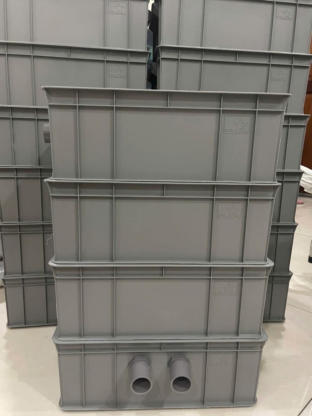 Bộ lọc baki tràn trên cho hồ cá cảnh vừa và nhỏ - Kích Thước 34x25x13 Màu Xám - ống phi 27