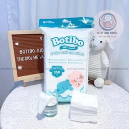 Combo Vệ Sinh Bé Yêu - 2 Khăn Khô Đa Năng + Rơ Lưỡi Cho Bé + Tăm Bông 200 Que Botibo kids 9