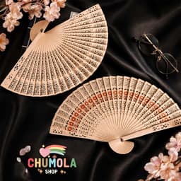 Quạt gỗ nhiều màu cổ trang nhiều hoạt tiết làm oản, tháp độc đáo 1