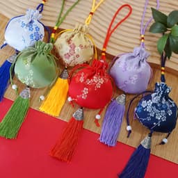 Túi Gấm Thêu Hoa Hầu Bao Cổ Trang May Mắn Phụ Kiện Đeo Trang Trí Tết Cưới Sang Trọng Tao Nhã Thanh Lịch 5