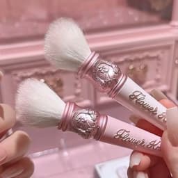 Cọ Makeup Má Hồng Flower Knows Midsummer Fairytales 6