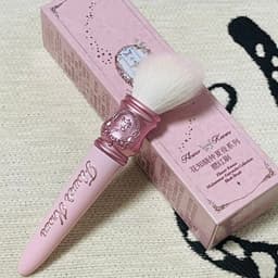 Cọ Makeup Má Hồng Flower Knows Midsummer Fairytales 2