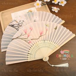 QUẠT CỔ TRANG HOA MỘC LAN - Quạt Xếp Vải Lụa Hồng Bạch Thanh Lịch 21cm Đạo Cụ Chụp Ảnh Cổ Điển Phối Sườn Xám Hán Phục 1