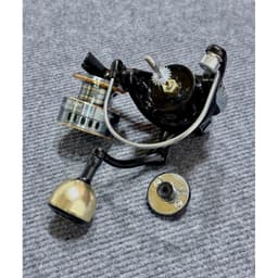Máy Câu Cá HE size 2000~7000 Máy Cối kim loại tay quay núm độ 3