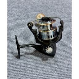 Máy Câu Cá HE size 2000~7000 Máy Cối kim loại tay quay núm độ 7