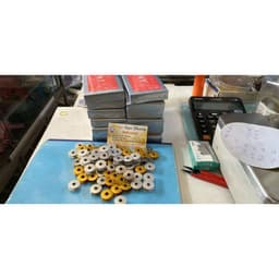 Hộp 100 con suốt nhôm vàng sử dụng cho máy may 1 kim công nghiệp 2