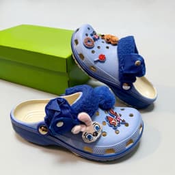 Dép sục nam nữ Zootopia 2 phi vụ động trời màu xanh blue nhạt, dép sục hoạt hình zootopia người lớn kèm charm y hình 5