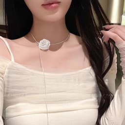 Vòng Cổ Nữ Dáng Y-Line Mặt Hoa Hồng Thiết Kế Phong Cách Hàn Quốc 3