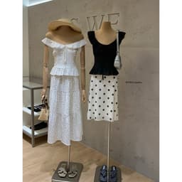 𝑨𝒏𝒏 𝑺𝒕𝒖𝒅𝒊𝒐  [SẴN] 𝐖𝐆𝐖𝐄/ Áo Đũi Cổ Sen Bèo Gấu WG.WE 9756 Buộc Nơ Khóa Sườn Ôm Dáng 2