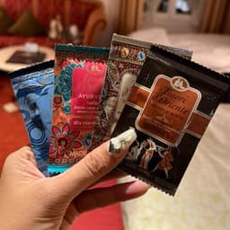 Sữa Tắm Nước Hoa Tesori D'Oriente 1 dây 12 gói 7ml/9ml Lưu Hương Dịu Nhẹ Skin House 3