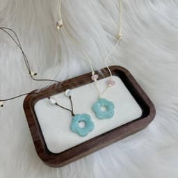 |𝑩𝑺𝑻 𝑿𝒖𝒂̂𝒏 𝒗𝒆̂̀| Vòng cổ Xanh Ngọc mix charm xà cừ và đá tự nhiên dây rút handmade | Tiệm nhà mưa 1