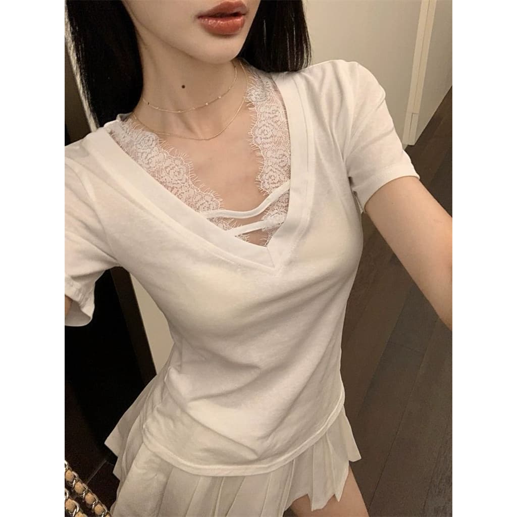 DÂU TÂY ( CÓ SẴN ) Áo Thun Nữ Cổ V Cắt Dây Ngực Áo Phông Cộc Tay Chất Cotton Phối Viền Ren Quyến Rũ Cá Tính