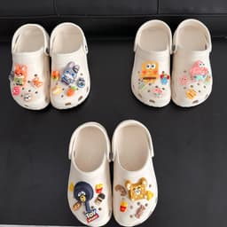 Dép sục nữ gắn charm cute màu kem ( không chữ )– êm nhẹ, thời trang – đi học, đi chơi 1