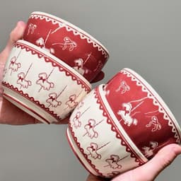 SÉT 4 BÁT KÈM 4 THÌA SỨ HOẠ TIẾT NGỰA GỒM 2 TRẮNG , 2 ĐỎ 19 2