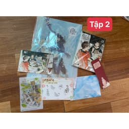 (+pk) Bộ 5q vở Người lạ dưới gió xuân Tập 1-5 bản đặc biệt kèm phụ kiện 3