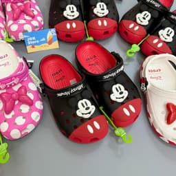 JDK Store_Dép Sục Classic Minnie Mouse Người Lớn 6