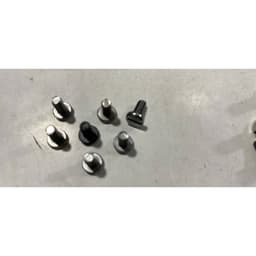 Ốc lắp chân vịt máy may công nghiệp 2