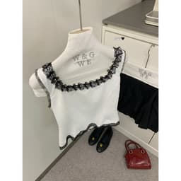 𝑨𝒏𝒏 𝑺𝒕𝒖𝒅𝒊𝒐  [SẴN] 𝐖𝐆𝐖𝐄/ Áo Kiểu Nữ Sát Nách Cổ Vuông Viền Ren 9248 Phối Nơ Khuy Dọc Xếp Ly Form Ôm Tiểu Thư 4