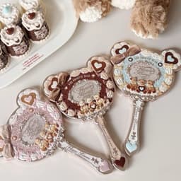 [SẴN HOẢ TỐC] GƯƠNG CẦM TAY TRANG ĐIỂM BÁNH GẤU SWEETIE BEAR FLOWER KNOWS 1